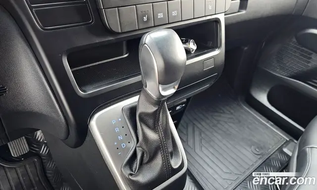 Hyundai Staria 2021 2.2 автомат (гидро), миниатюра 12