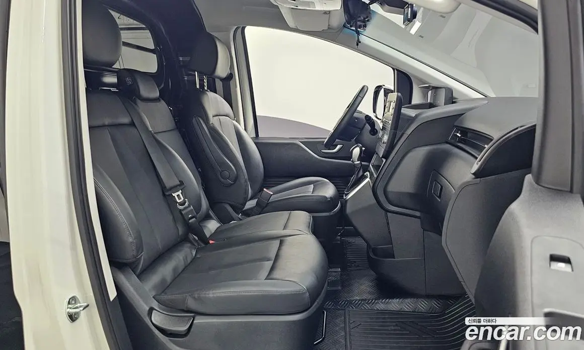 Hyundai Staria 2021 2.2 автомат (гидро), фото 18 Hyundai Staria 2021 2.2 автомат (гидро), фото 18