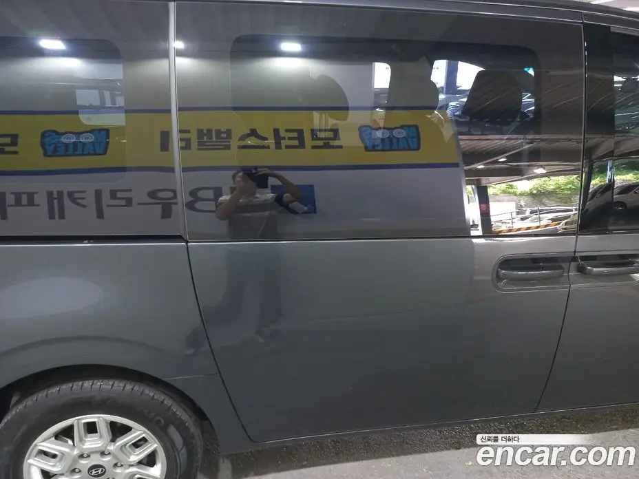 Hyundai Staria 2024 2.2 автомат (гидро), фото 19