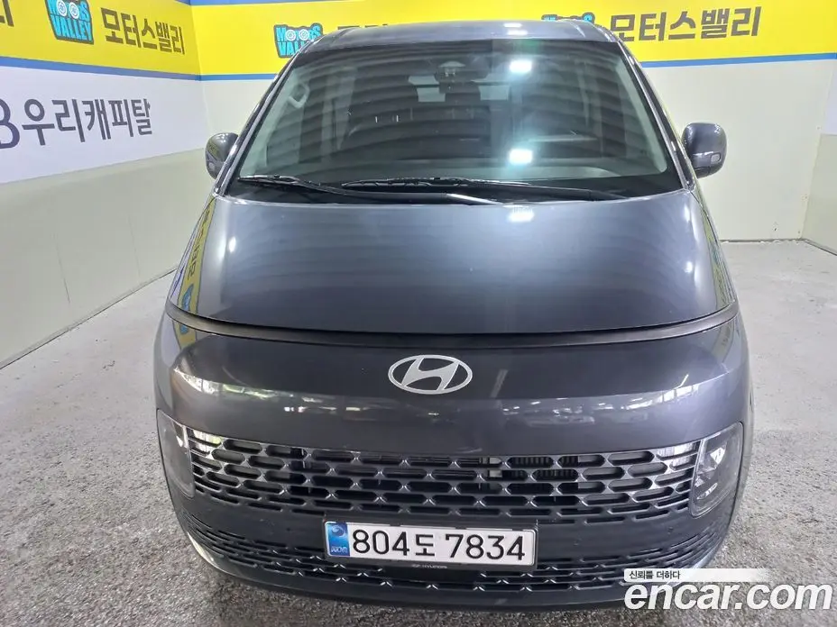 Hyundai Staria 2024 2.2 автомат (гидро), фото 3