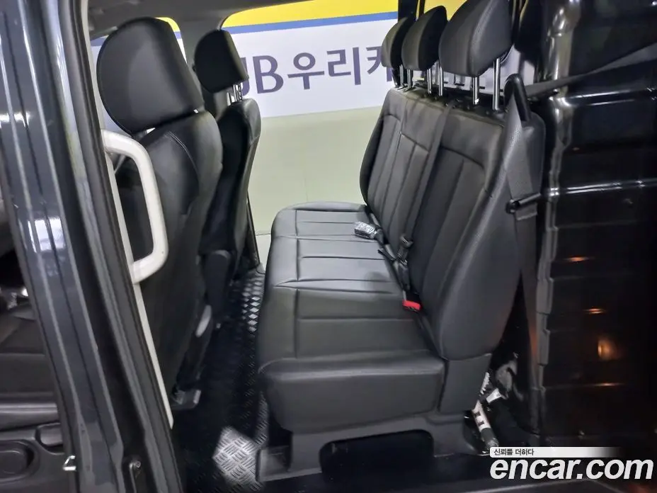 Hyundai Staria 2024 2.2 автомат (гидро), фото 7