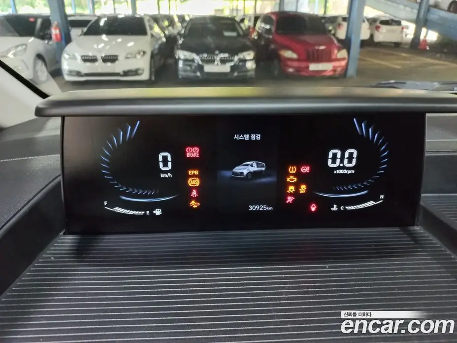 Hyundai Staria 2024 2.2 автомат (гидро), фото 8