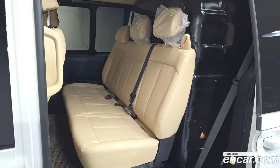 Hyundai Staria 2025 3.5 автомат (гидро), фото 16