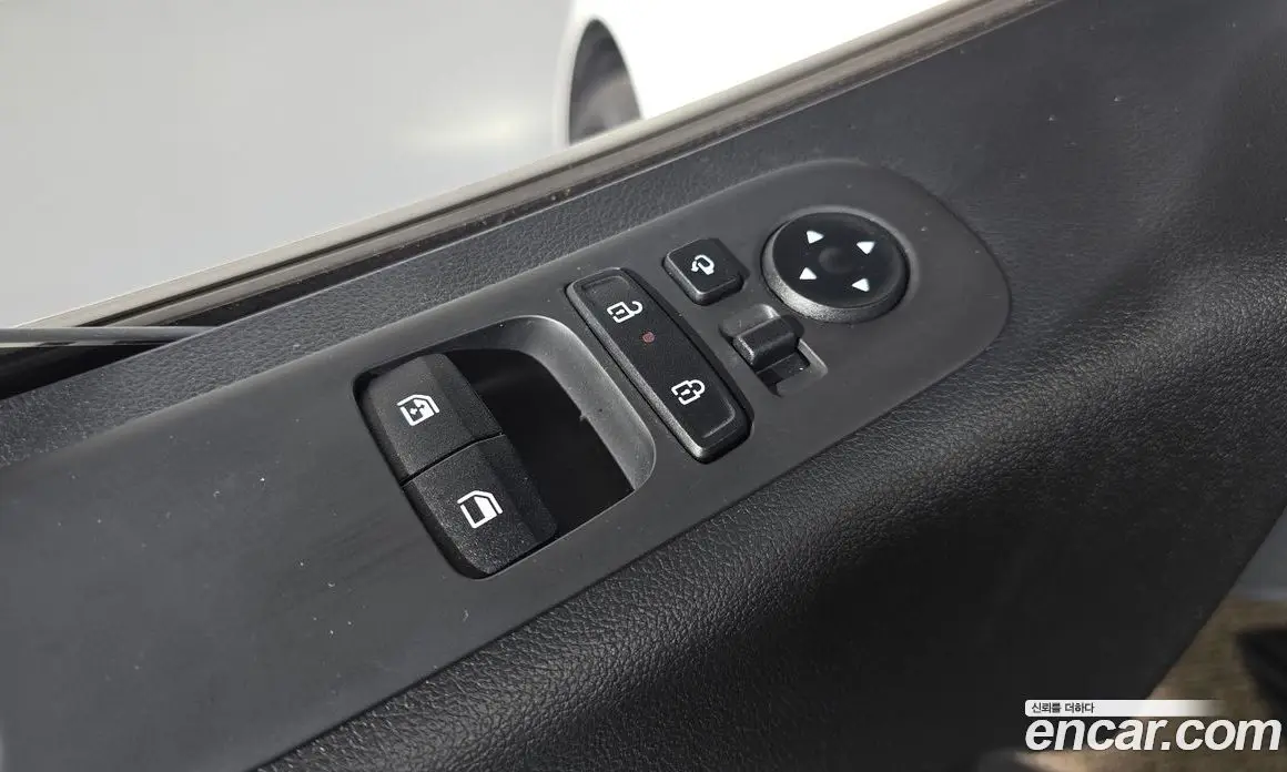 Hyundai Staria 2025 3.5 автомат (гидро), фото 27