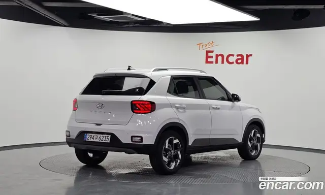 Hyundai Venue 2025 1.6 автомат (гидро), миниатюра 2