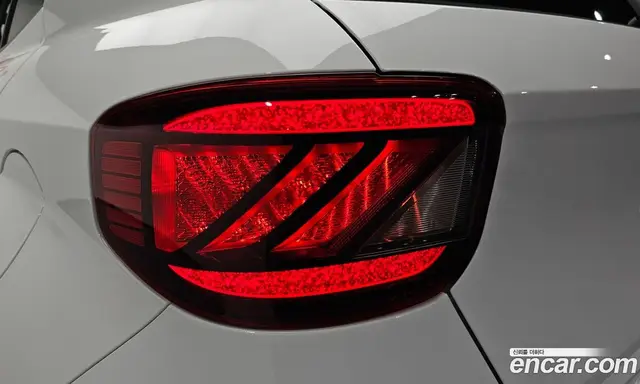 Hyundai Venue 2025 1.6 автомат (гидро), миниатюра 9
