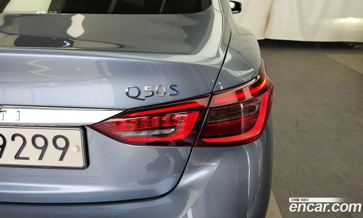Infiniti Q50 2018 3.5 автомат (гидро), фото 8