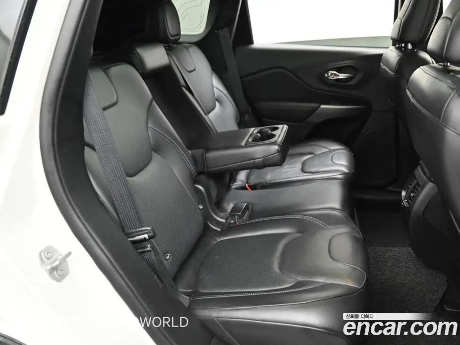 Jeep Cherokee 2018 2.4 автомат (гидро), фото 12