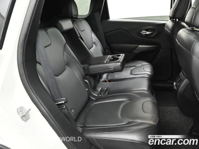 Jeep Cherokee 2018 2.4 автомат (гидро), миниатюра 12