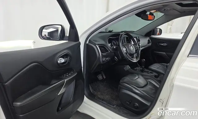 Jeep Cherokee 2019 2.2 автомат (гидро), миниатюра 10
