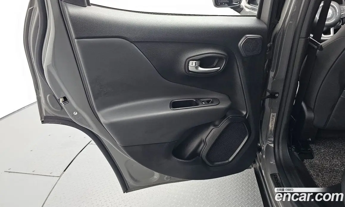 Jeep Renegade 2019 2.4 автомат (гидро), фото 15