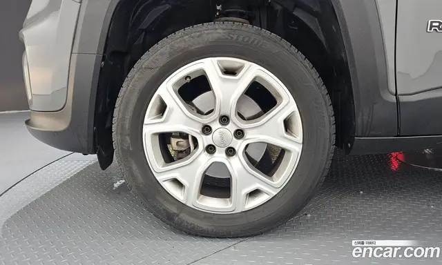 Jeep Renegade 2019 2.4 автомат (гидро), миниатюра 5