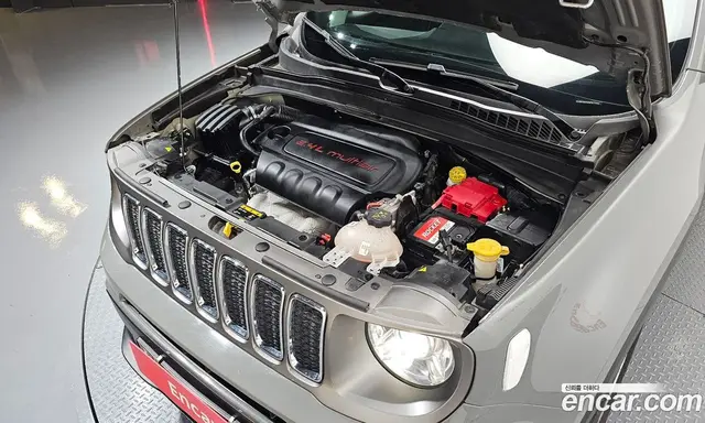 Jeep Renegade 2019 2.4 автомат (гидро), миниатюра 6