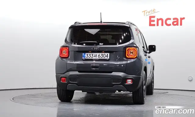 Jeep Renegade 2023 1.3 автомат (гидро), миниатюра 4