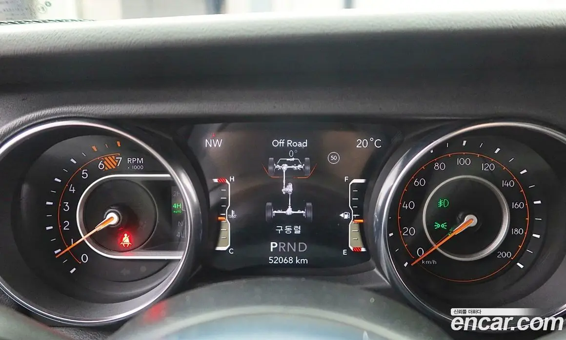 Jeep Wrangler 2021 2.0 автомат (гидро), фото 11