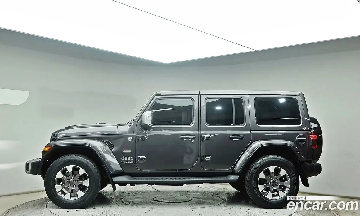 Jeep Wrangler 2021 2.0 автомат (гидро), фото 3