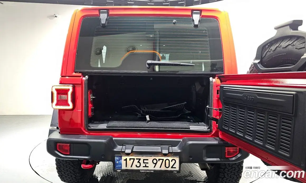 Jeep Wrangler 2024 2.0 автомат (гидро), фото 20