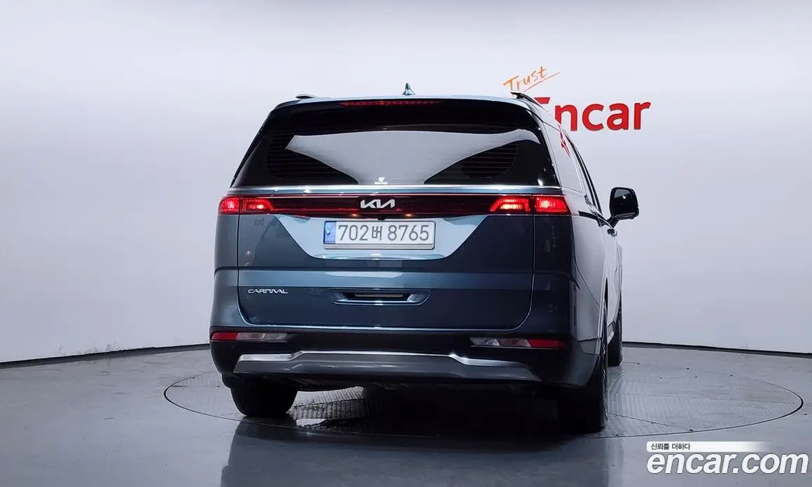 Kia Carnival 2023 3.5 автомат (гидро), фото 4