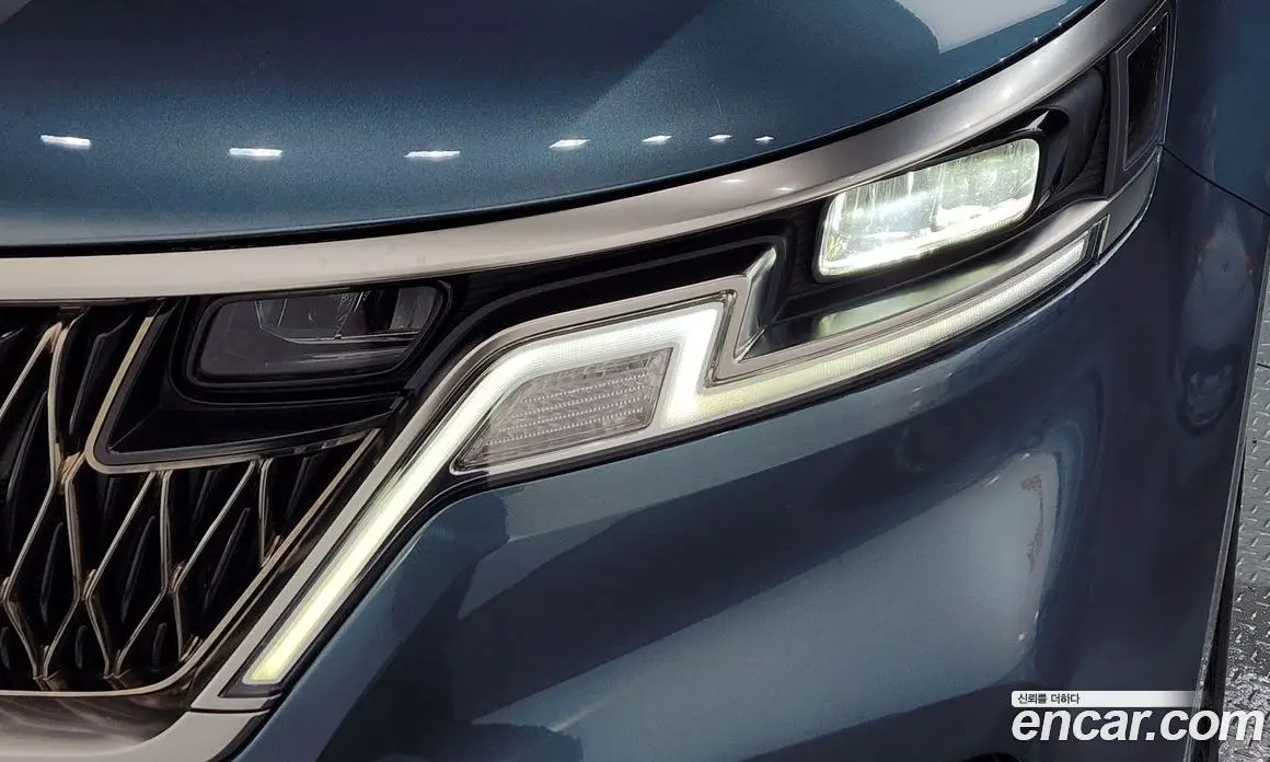 Kia Carnival 2023 3.5 автомат (гидро), фото 8