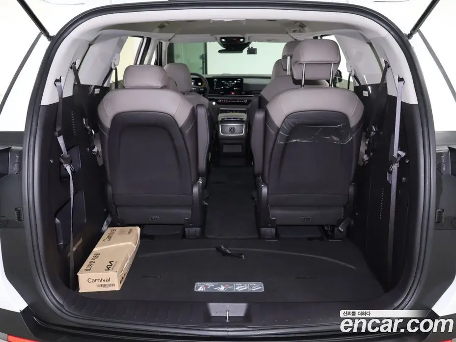 Kia Carnival 2025 2.2 автомат (гидро), фото 18