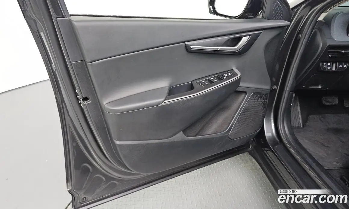 Kia EV6 2022 0.1 автомат (гидро), фото 14