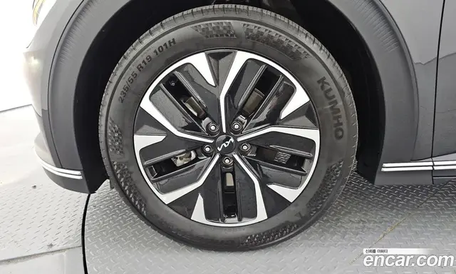 Kia EV6 2022 0.1 автомат (гидро), миниатюра 5
