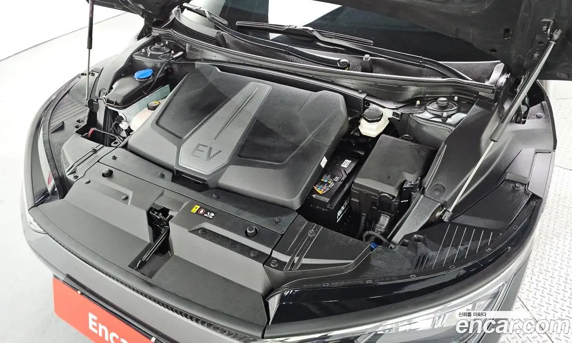 Kia EV6 2022 0.1 автомат (гидро), фото 6