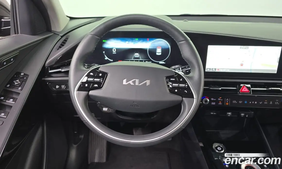 Kia Niro 2023 0.2 автомат (гидро), фото 19