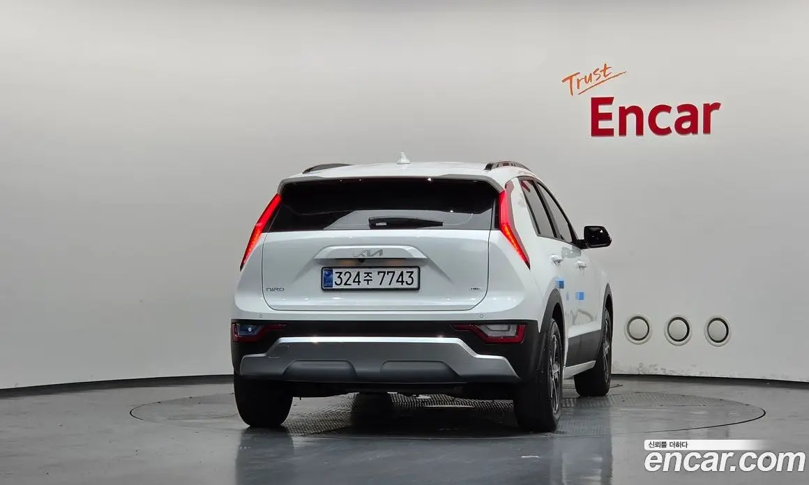 Kia Niro 2025 1.6 автомат (гидро), фото 4