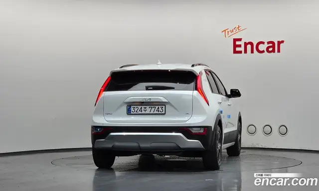 Kia Niro 2025 1.6 автомат (гидро), миниатюра 4
