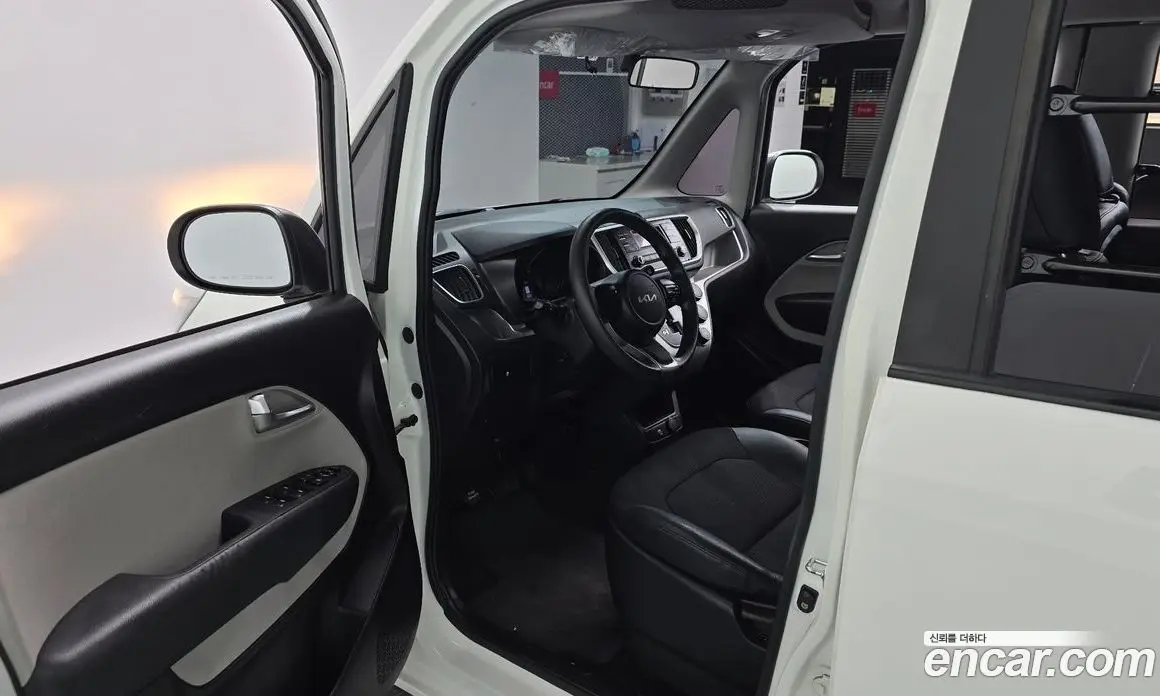 Kia Ray 2022 1.0 автомат (гидро), фото 13