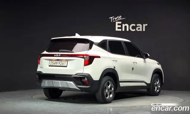 Kia Seltos 2023 1.6 автомат (гидро), миниатюра 2
