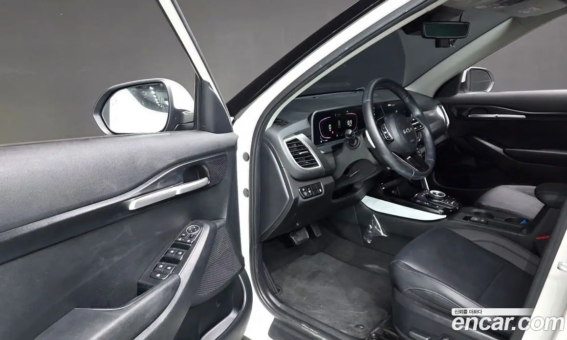 Kia Seltos 2023 1.6 автомат (гидро), фото 13