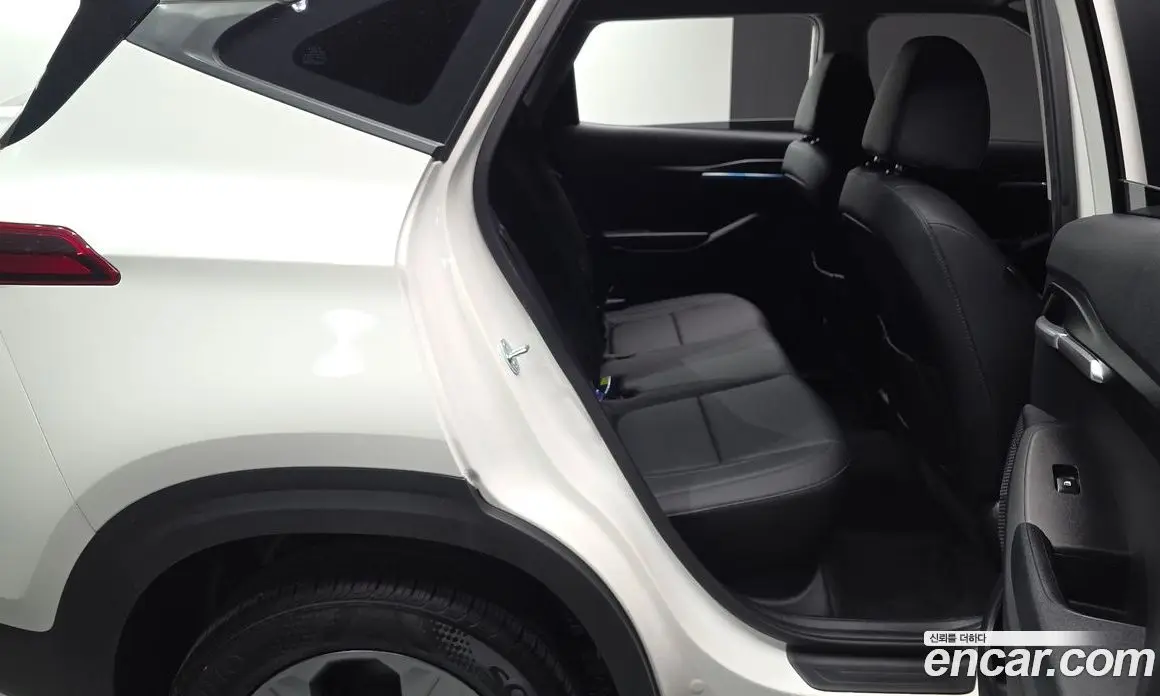 Kia Seltos 2023 1.6 автомат (гидро), фото 17