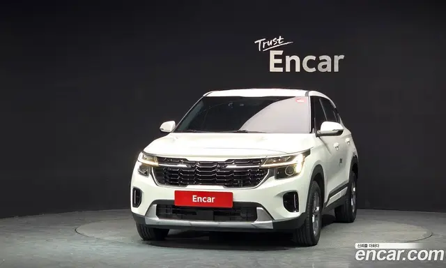 Kia Seltos 2023 1.6 автомат (гидро), миниатюра 3