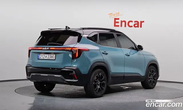 Kia Seltos 2023 2.0 автомат (гидро), миниатюра 2