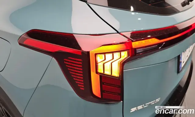 Kia Seltos 2023 2.0 автомат (гидро), миниатюра 9