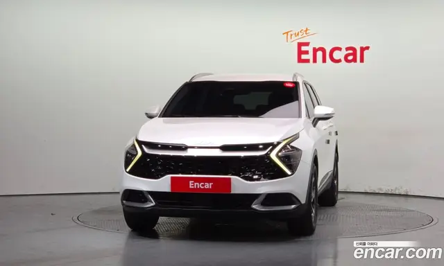 Kia Sportage 2022 1.6 автомат (гидро), миниатюра 3