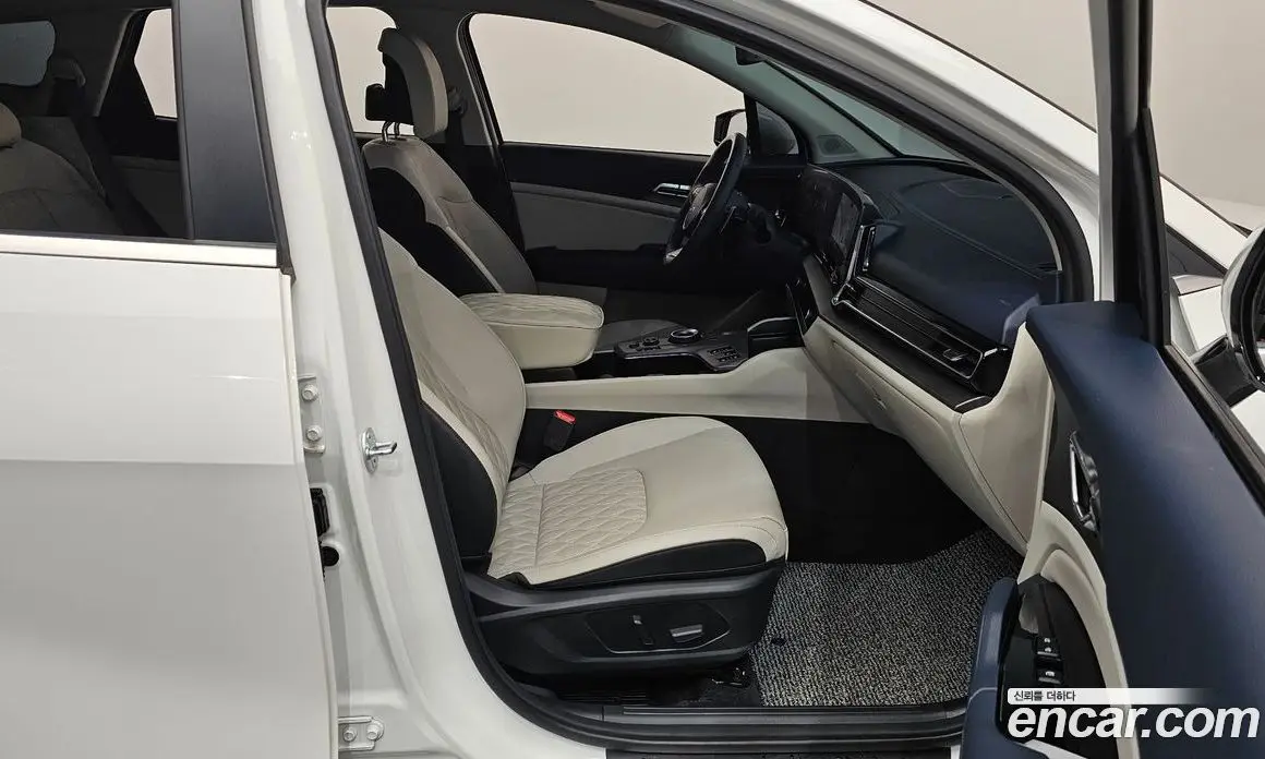 Kia Sportage 2023 1.6 автомат (гидро), фото 16