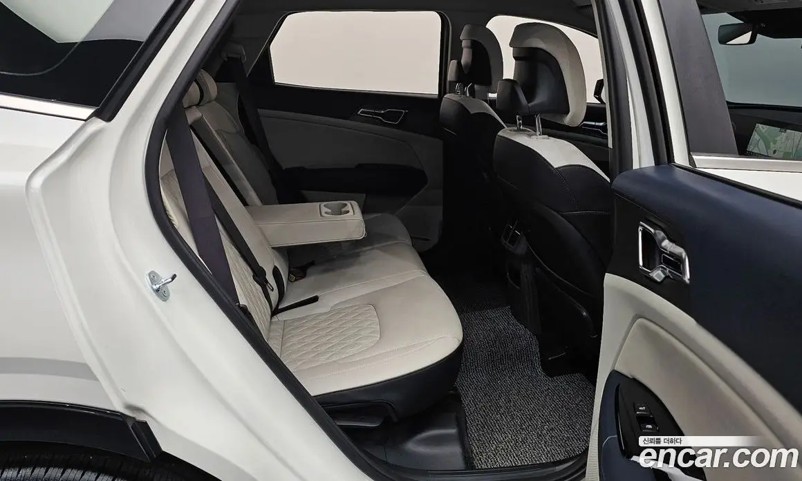 Kia Sportage 2023 1.6 автомат (гидро), фото 17