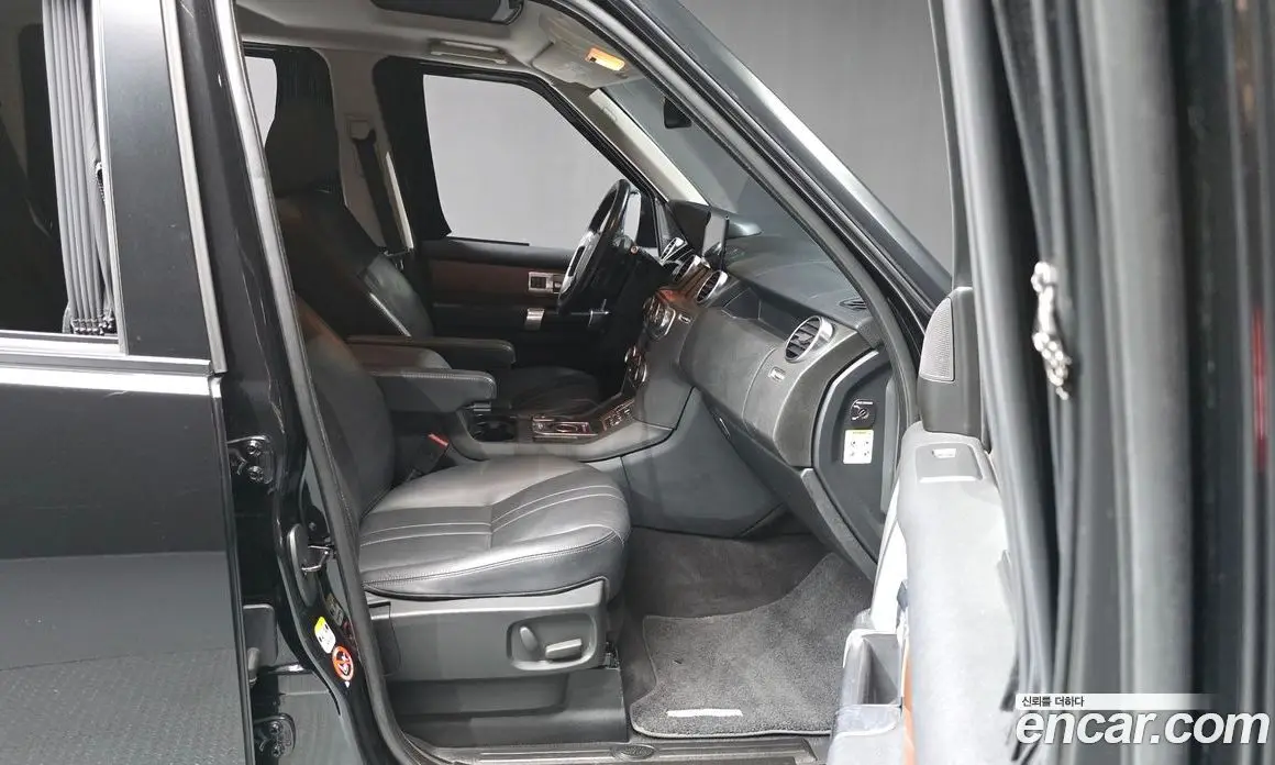 Land Rover Discovery 2016 3.0 автомат (гидро), фото 11