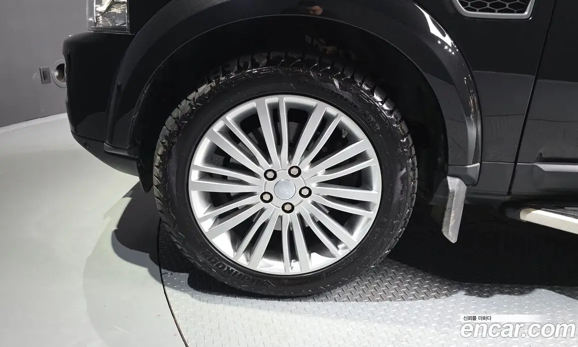 Land Rover Discovery 2016 3.0 автомат (гидро), фото 5