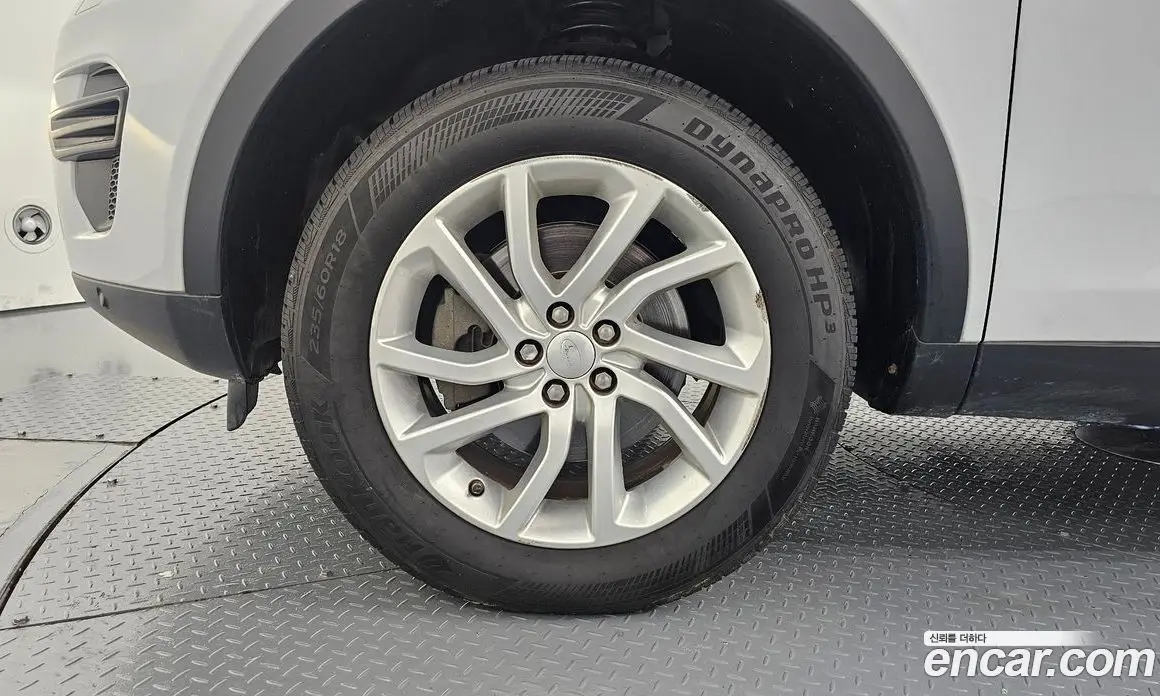 Land Rover Discovery Sport 2017 2.0 автомат (гидро), фото 5