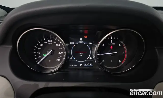 Land Rover Discovery Sport 2017 2.0 автомат (гидро), миниатюра 8