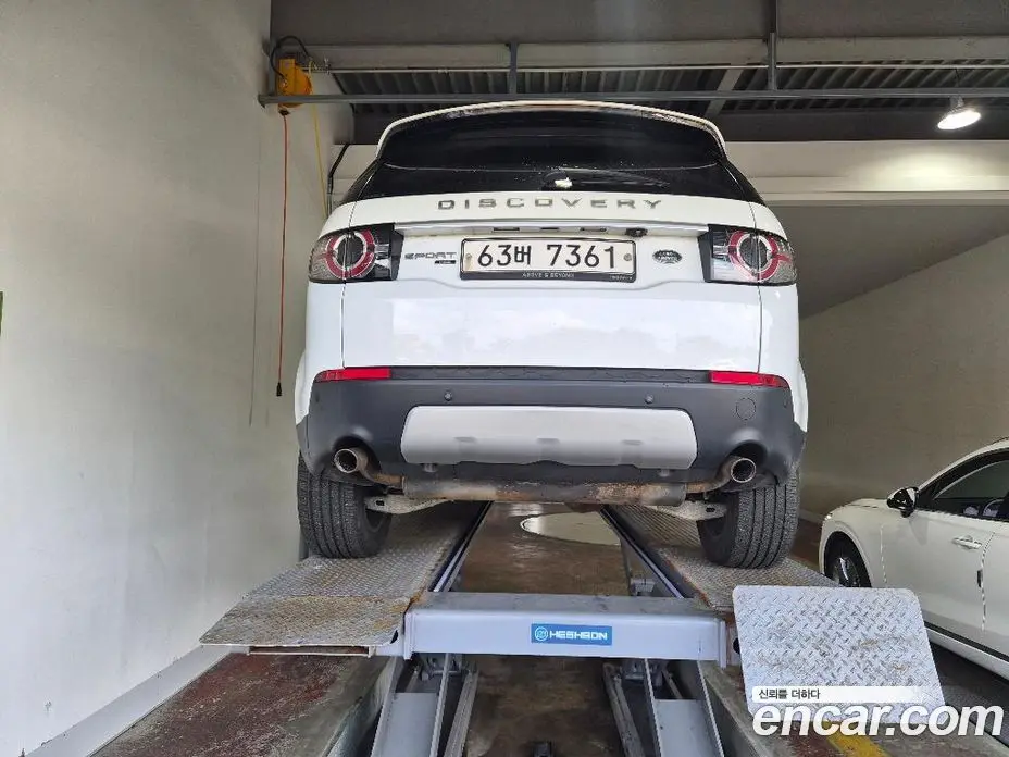 Land Rover Discovery Sport 2018 2.0 автомат (гидро), фото 3