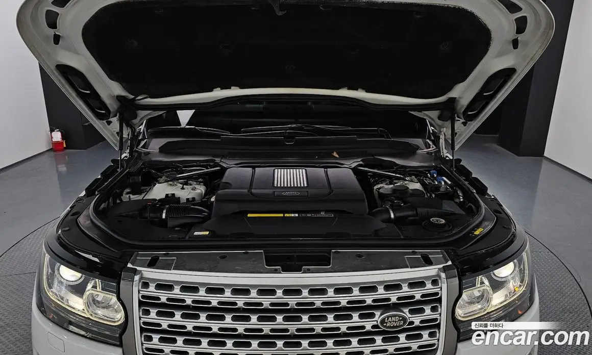 Land Rover Range Rover 2016 4.4 автомат (гидро), фото 6