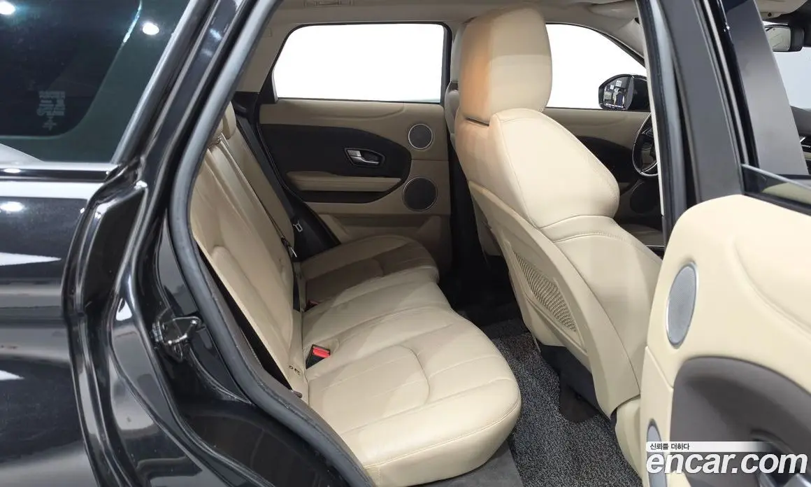 Land Rover Range Rover Evoque 2018 2.0 автомат (гидро), фото 12