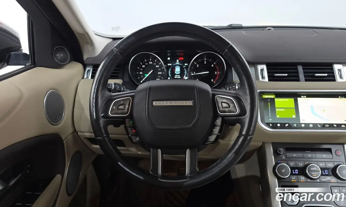 Land Rover Range Rover Evoque 2018 2.0 автомат (гидро), фото 13