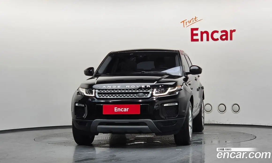 Land Rover Range Rover Evoque 2018 2.0 автомат (гидро), фото 3