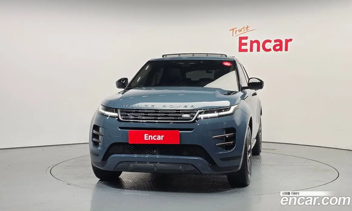 Land Rover Range Rover Evoque 2024 2.0 автомат (гидро), фото 3